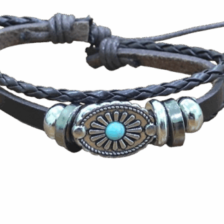 Χειροποίητο Δερμάτινο Βραχιόλι με Ηλιακό Σχέδιο και Τιρκουάζ Χάντρα – Ρυθμιζόμενο