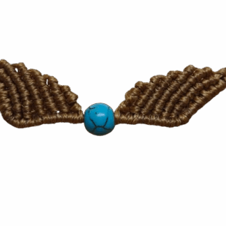 Χειροποίητο βραχιόλι μακραμέ με φτερά και μπλε πέτρα χαολίτη για προστασία και ηρεμία