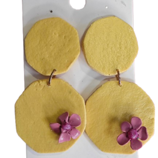 Σκουλαρίκια polymer clay leather effect mustard με ροζ 3D λουλούδι.