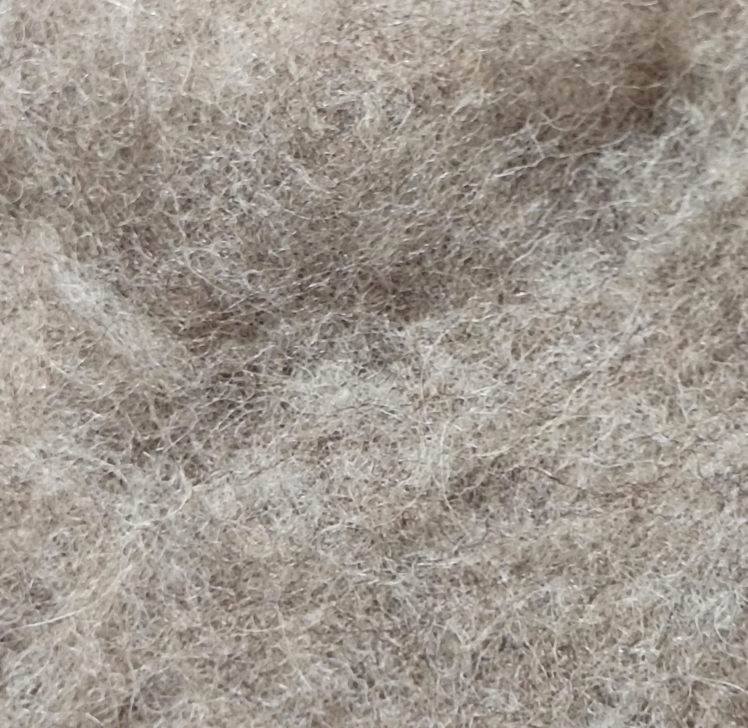 Μη λαναρισμένο μαλλί Merino για Needle Felting 10 g σε πολύχρωμη μελανζέ απόχρωση.
