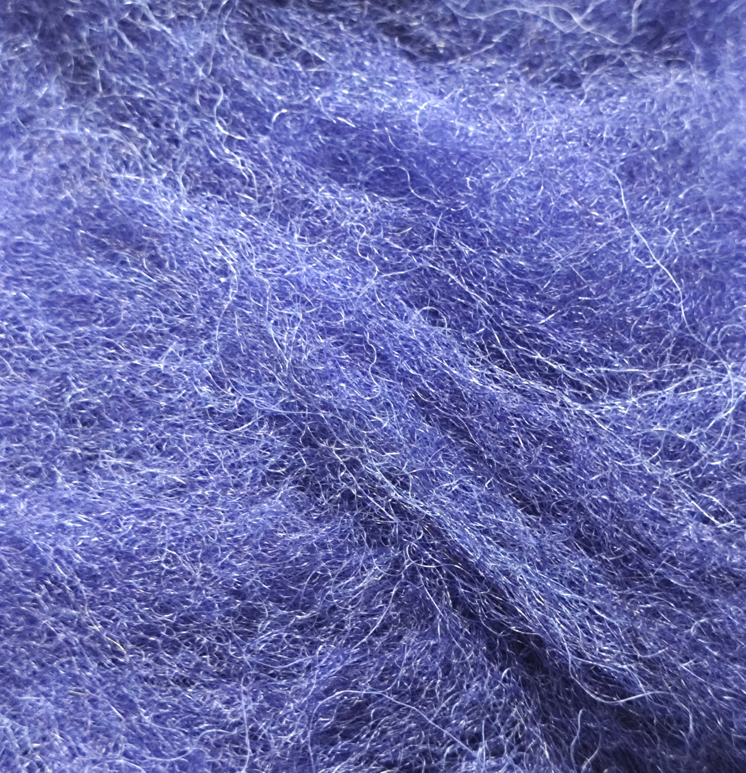 Μη λαναρισμένο μαλλί Merino για Needle Felting 10 g σε βαθύ σκούρο μπλε χρώμα.