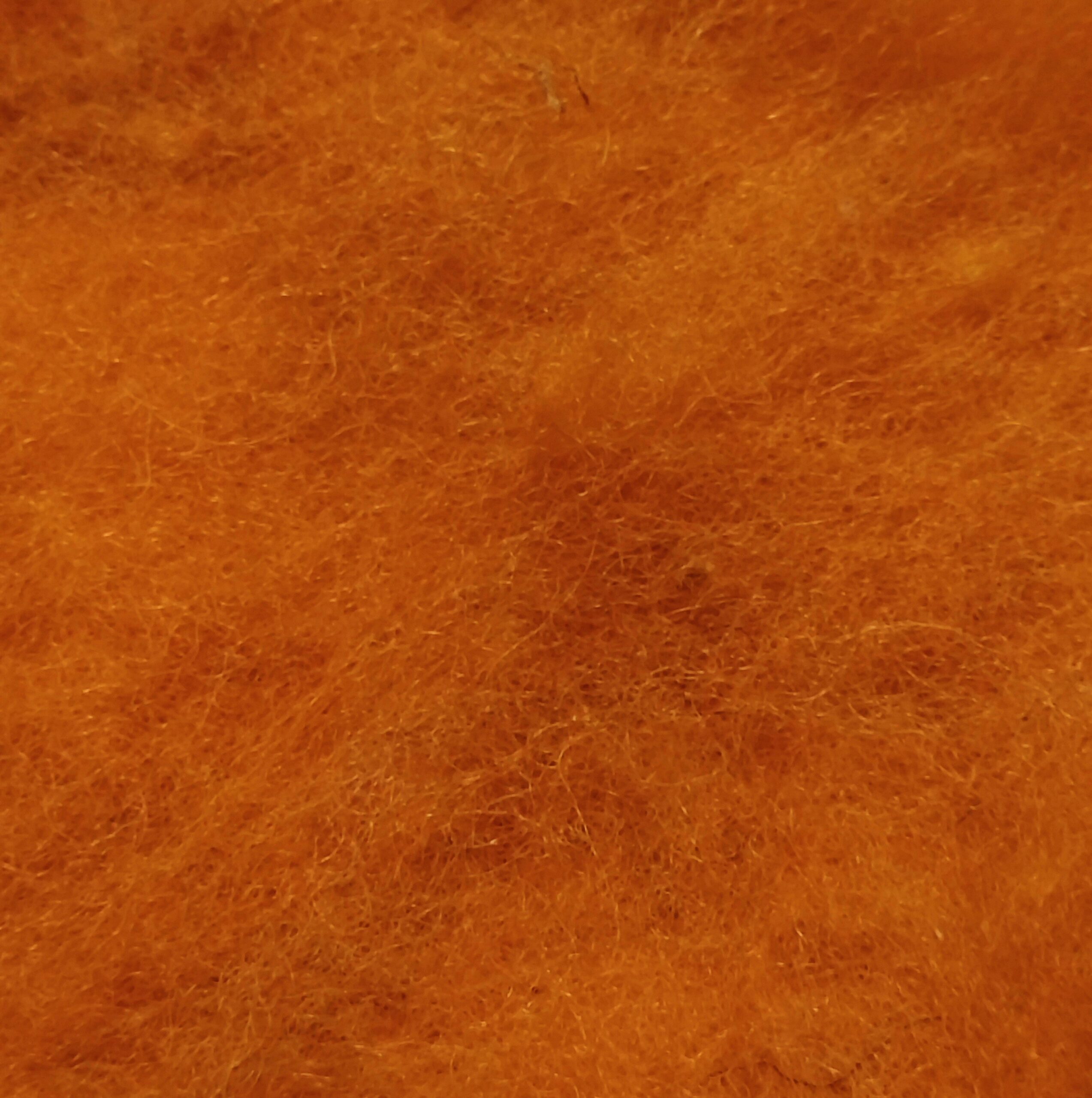 Μη λαναρισμένο μαλλί Merino για Needle Felting 10 g σε ζωηρό πορτοκαλί χρώμα.